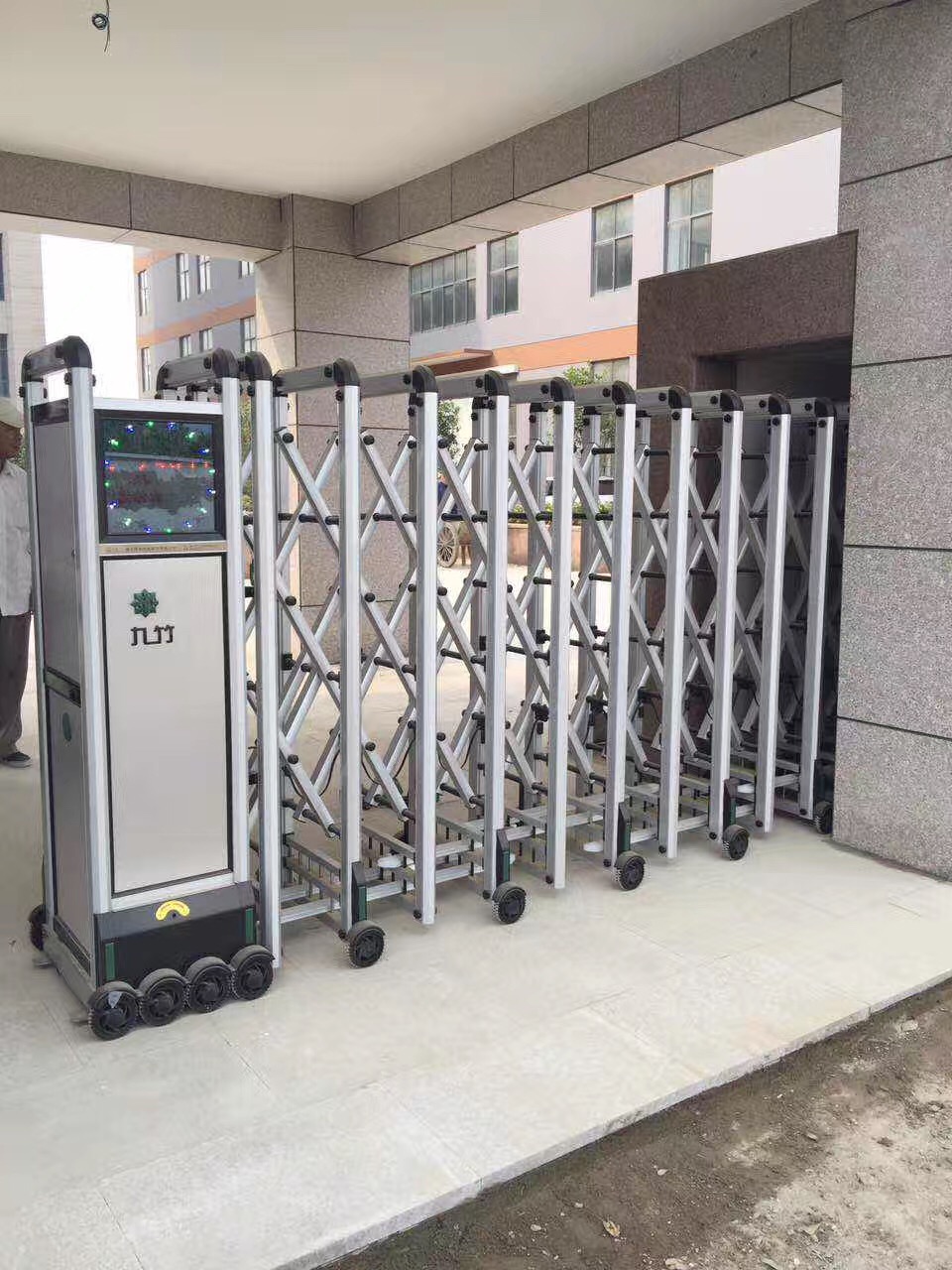 �(zh��n)���K��(r��n)��Ӿ���늄�(d��ng)��s�T(m��n)